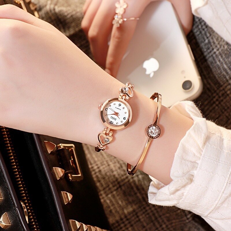 2023 Fashion Women Heart Bracelet Watch